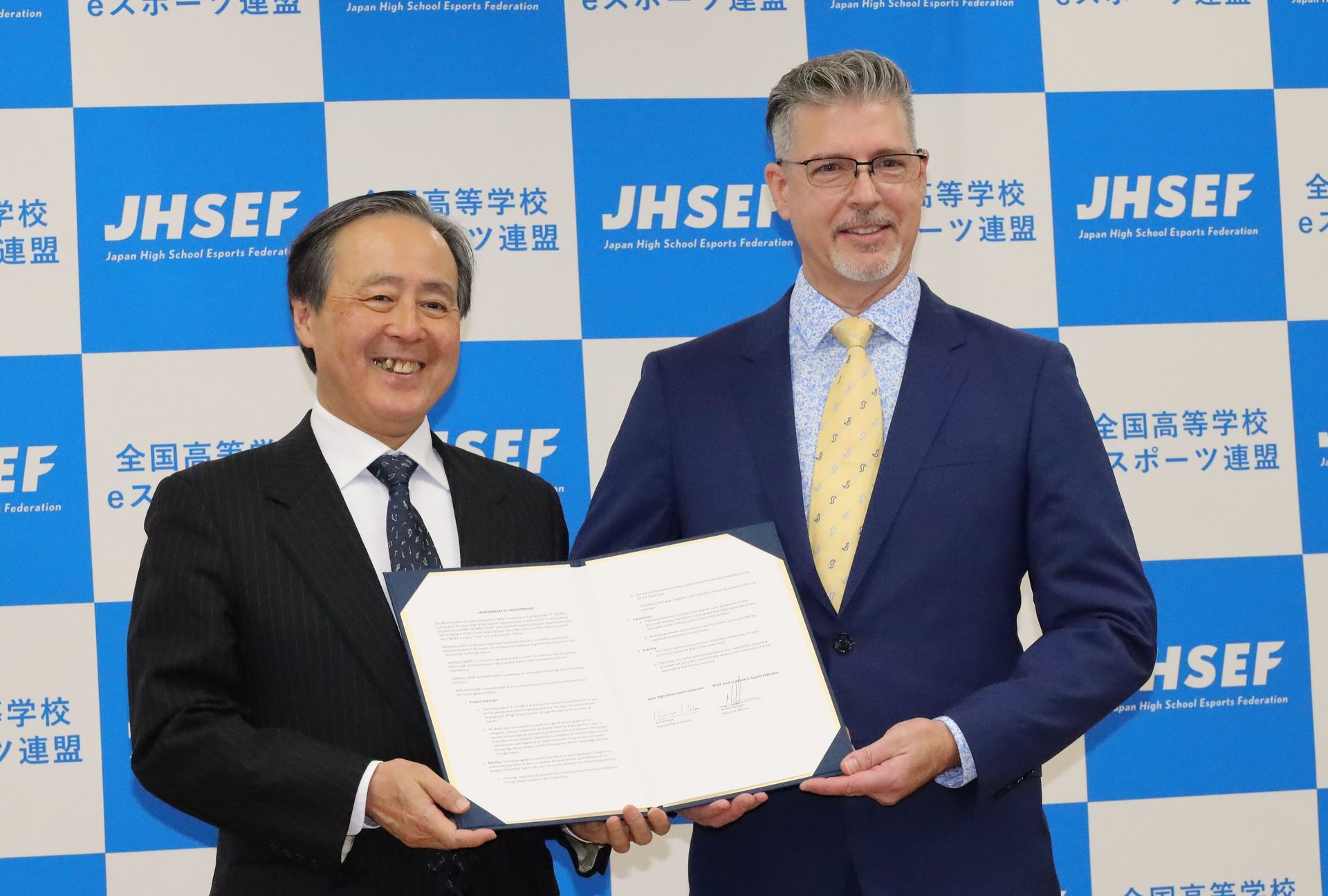 JHSEFとNASEFの調印式