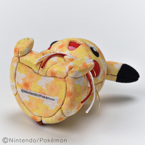 江戸切木目込み人形ピカチュウ ピカチュウが伝統工芸に登場！木目込み人形「江戸木目込み人形