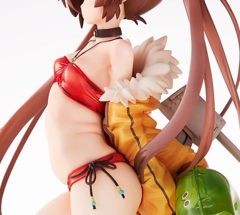 布面積が少なすぎる！ 「アズールレーン」より「平海」が水着姿で