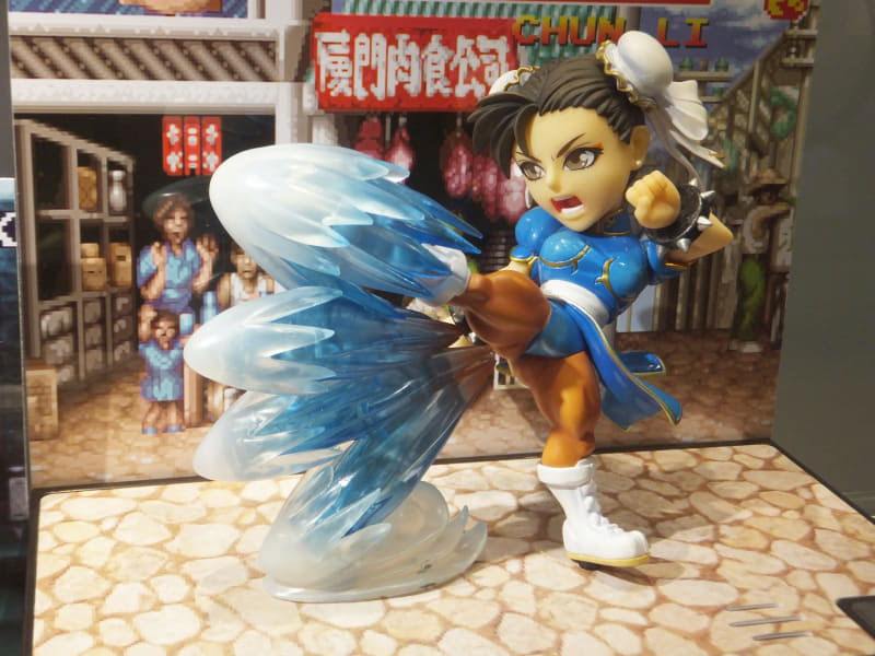 フィギュアの展示もある