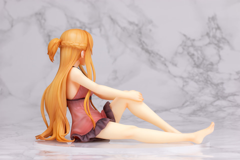反則級の可愛さ！ 見つめられたらイチコロ！ 「SAO」よりルーム