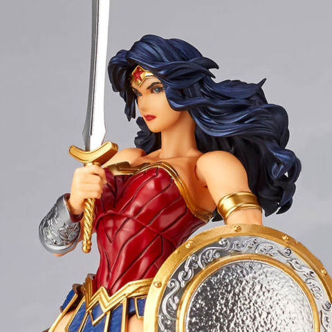 ボールジョイントにより多彩なシーンが再現可能！ 「ワンダーウーマン
