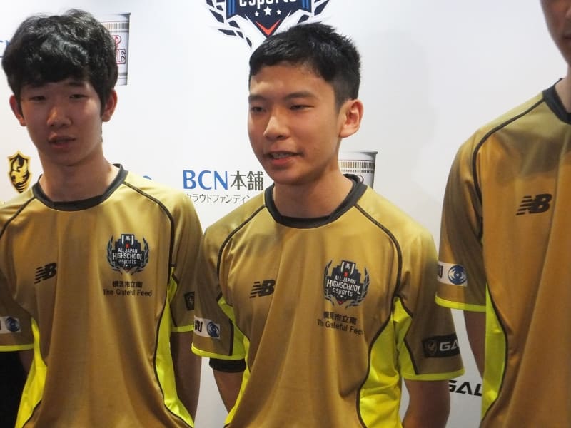 悔しさを語るcalamity選手、kulumi選手