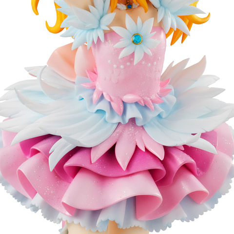 心にしみる満点の笑顔！ 「アイカツ」より「星宮いちご」と「大空