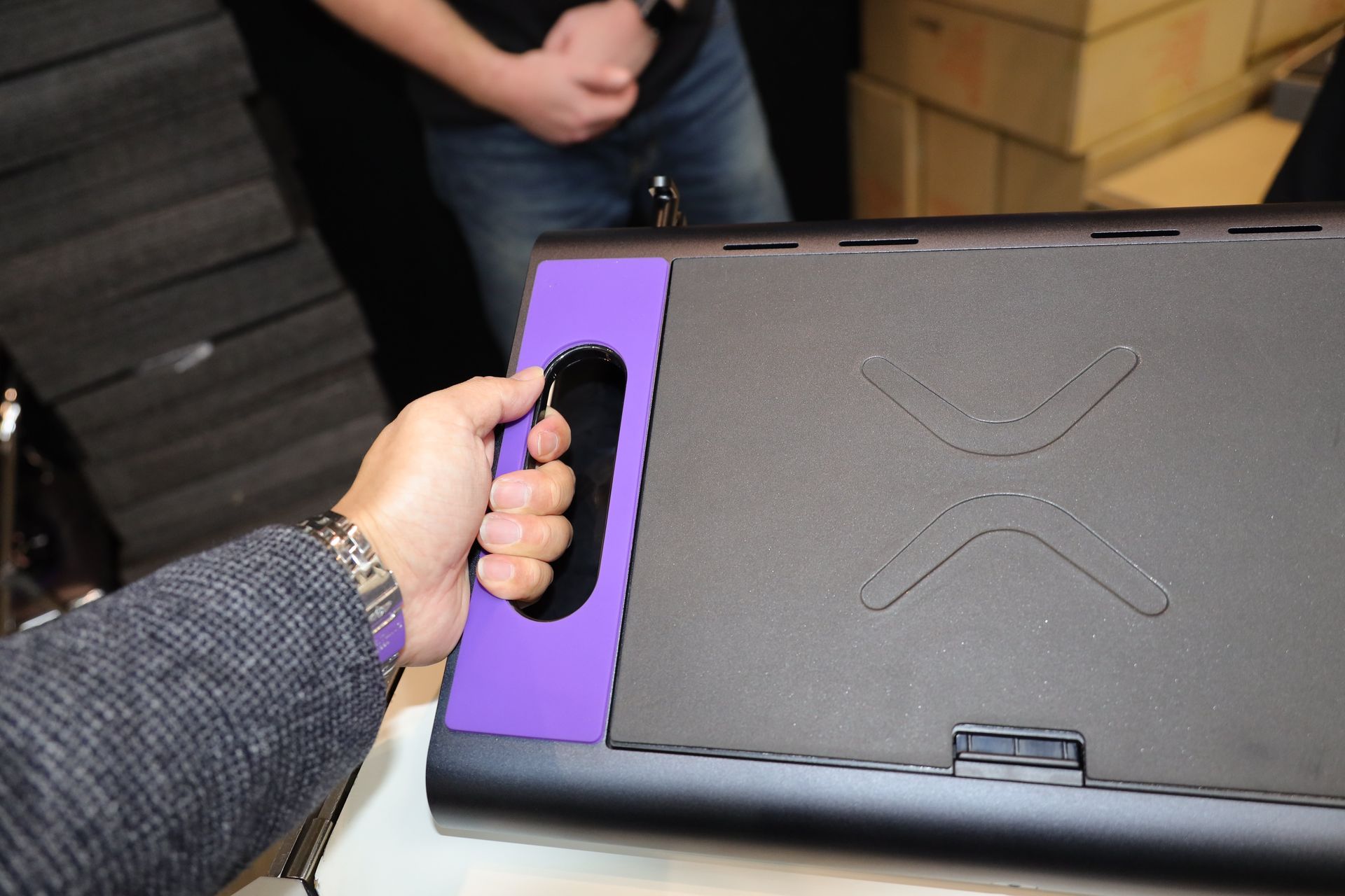 取ってでしっかり持てる