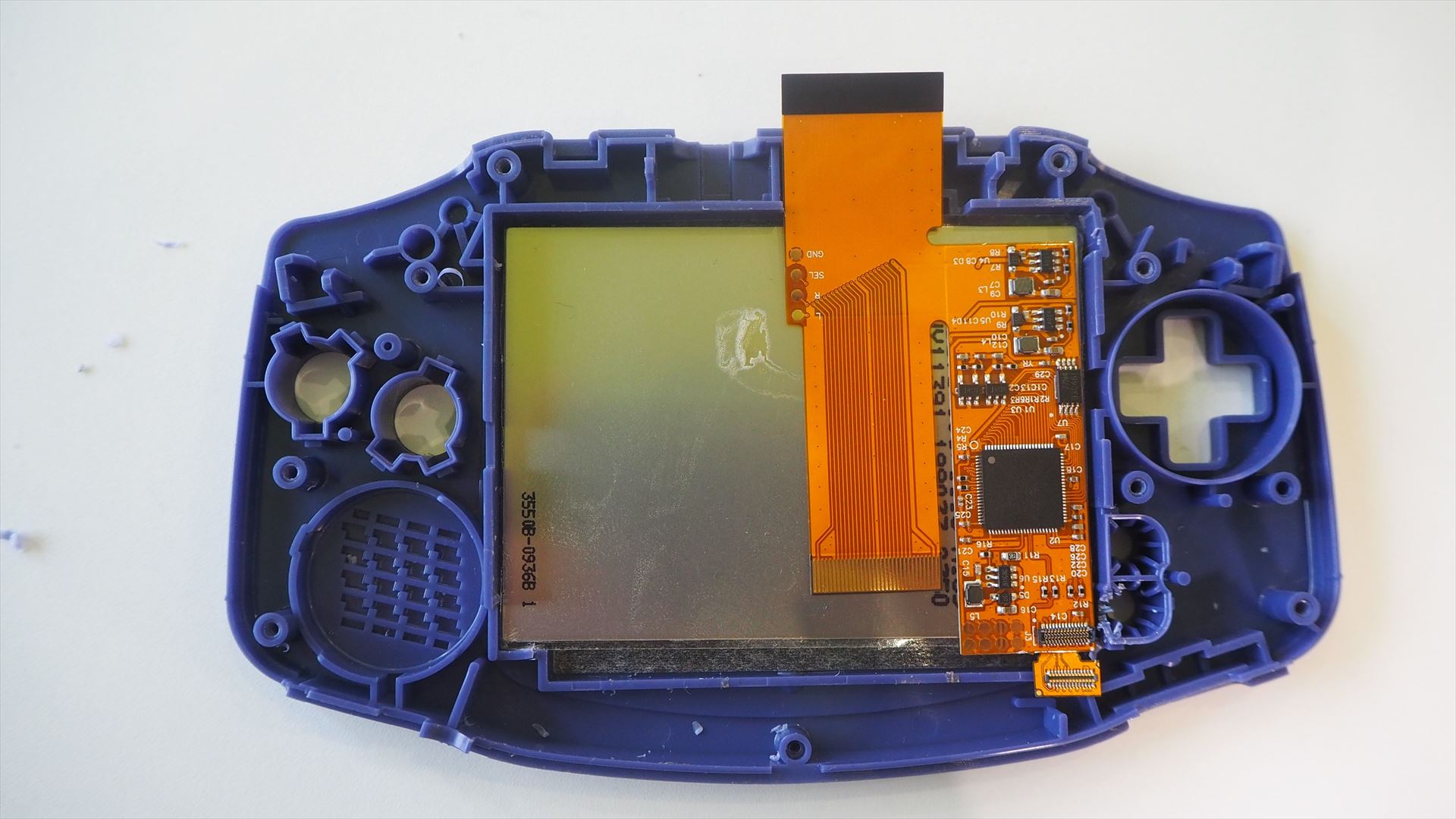 液晶制御用基板をこのように乗せる