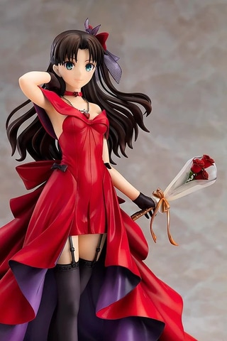 気品あふれるドレス姿！ 「Fate/stay night」15周年より