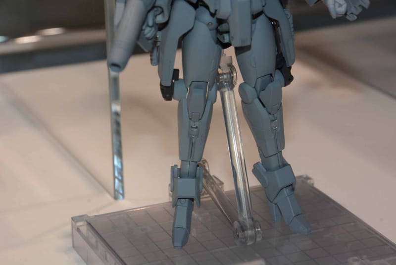 細くなったふくらはぎから足首のライン