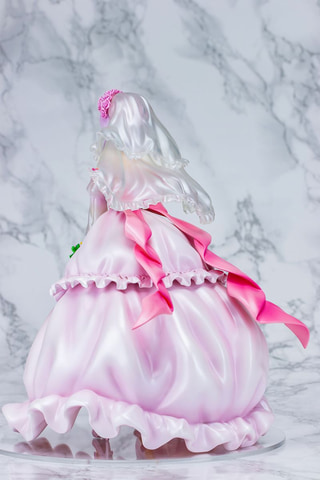 流し目笑顔が可愛い！ 「SSSS.GRIDMAN」より、フィギュア「新条