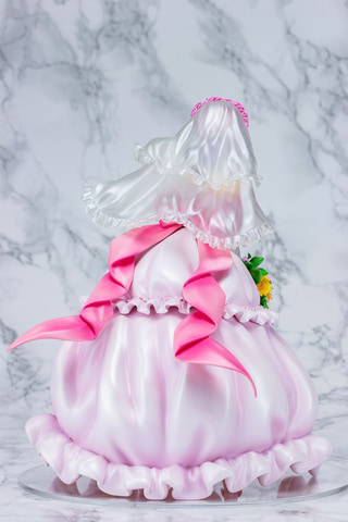 流し目笑顔が可愛い！ 「SSSS.GRIDMAN」より、フィギュア「新条アカネ