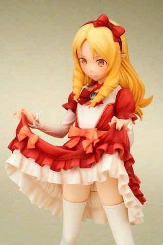 あと数cmで見えそう……！ 「エロマンガ先生」より「山田エルフ」の限定