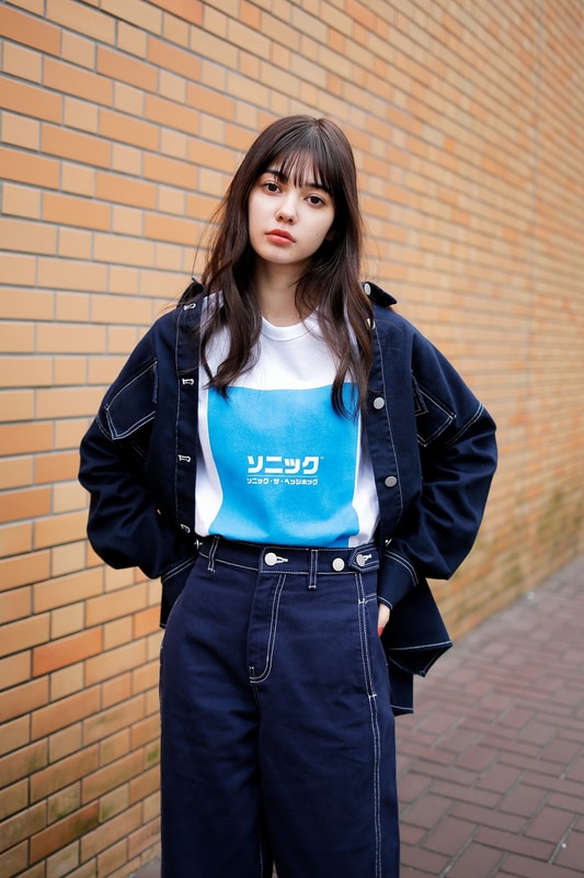 モデル：愛花さん (@hi_erica_) /Tシャツ/価格：1,799円（税込）