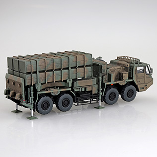 No.18の<a href="http://www.aoshima-bk.co.jp/product/4905083055373/" class="n" target="_blank">「12式地対艦誘導弾」</a>とは似て非なる、03式中距離地対空誘導弾の発射器を精密に再現