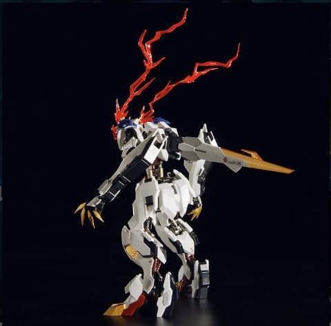 METAL ROBOT魂 ガンダムバルバトスルプスレクス」のテイルブレードの