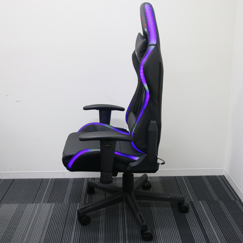 リクライニングは約150度