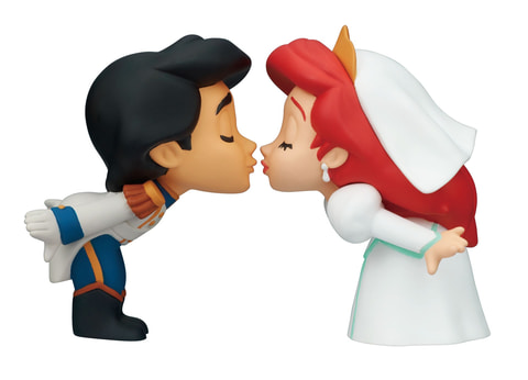 新品　プリンセス ハッピーエンディングキスフィギュア 全6種 キス顔が可愛い！ ガチャ「ディズニープリンセス ハッピー