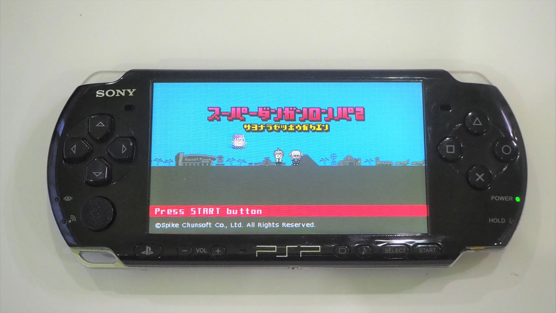 第3世代PSPであるPSP-3000