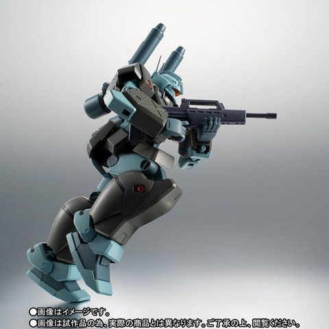 ジム・キャノンII」が豊富な装備とエフェクトパーツを備えて