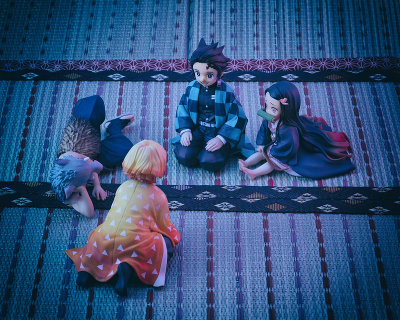 シリーズで揃えてディスプレイすると、より世界観を広げることができる