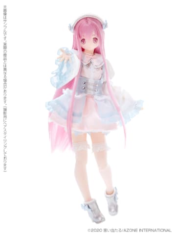 ピンク色のロングヘアーが特徴的な「Magical☆CUTE/Crystal Bravery