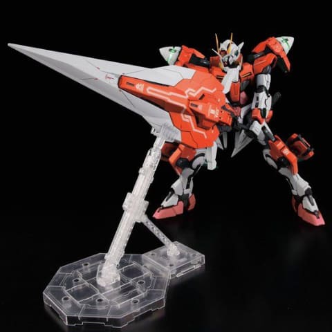 赤く染められたダブルオーガンダム「PG 1/60 ダブルオーガンダム