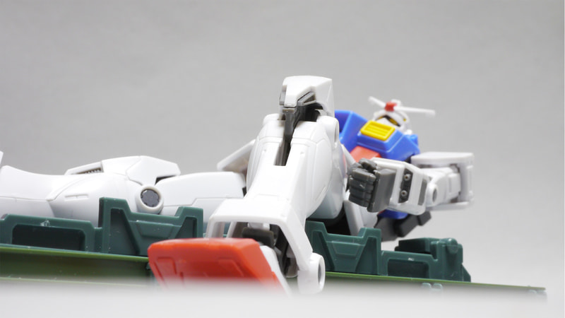 RX-78-02 ガンダム ポーズ集1。「EXモデル 1/144 ガンダムトレーラー」を組み合わせてGUNDAM RISINGっぽい写真を撮ってみた!