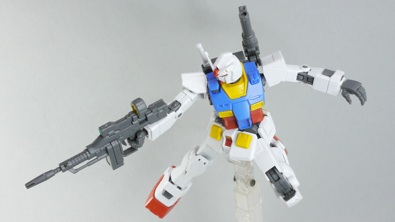 RX-78-02 ガンダム ポーズ集3。この躍動感あふれるポージング!素組でも断然カッコイイ!可動域もすばらしい!