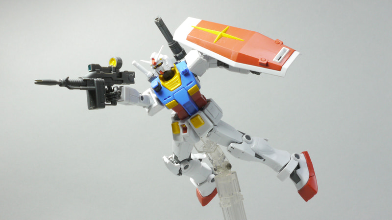 RX-78-02 ガンダム ポーズ集3。この躍動感あふれるポージング!素組でも断然カッコイイ!可動域もすばらしい!