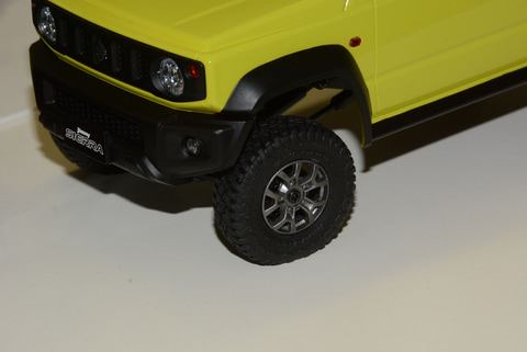 手のひらサイズの4×4！ 「京商ミニッツ4×4」を思う存分走らせる