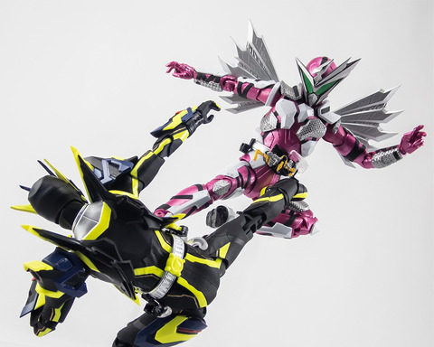 S.H.Figuarts 仮面ライダーバルカン シューティングウルフ」撮り