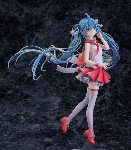 儚げな微笑と脚線美。フィギュア「初音ミク 初梦Ver.」が