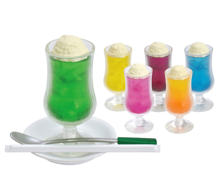 神保町「さぼうる」/クリームソーダ(カラーバリエーションは全6種）