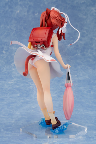 お尻の猫ちゃん見えてるよ！ 「アズールレーン」より、「伊19 [旅立ち