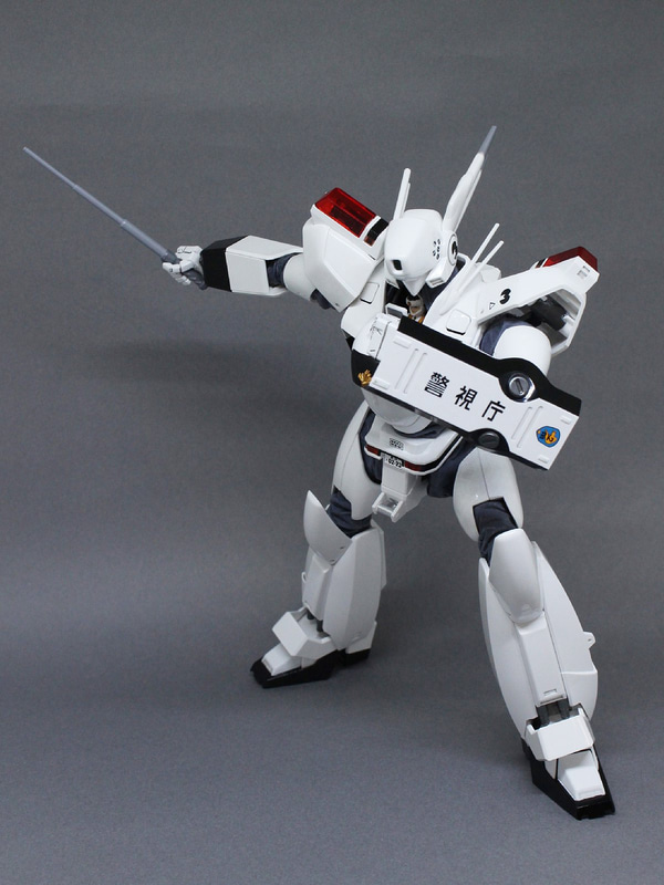 スタンスティックは収納時の縮んだ状態のものと伸びた状態の2種類が付属