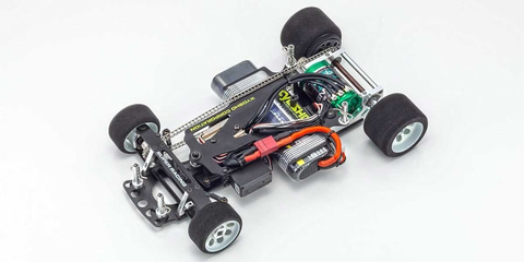 アバンギャルドなデザインが目を引くRCカー「ファントムEP 4WD」が7月