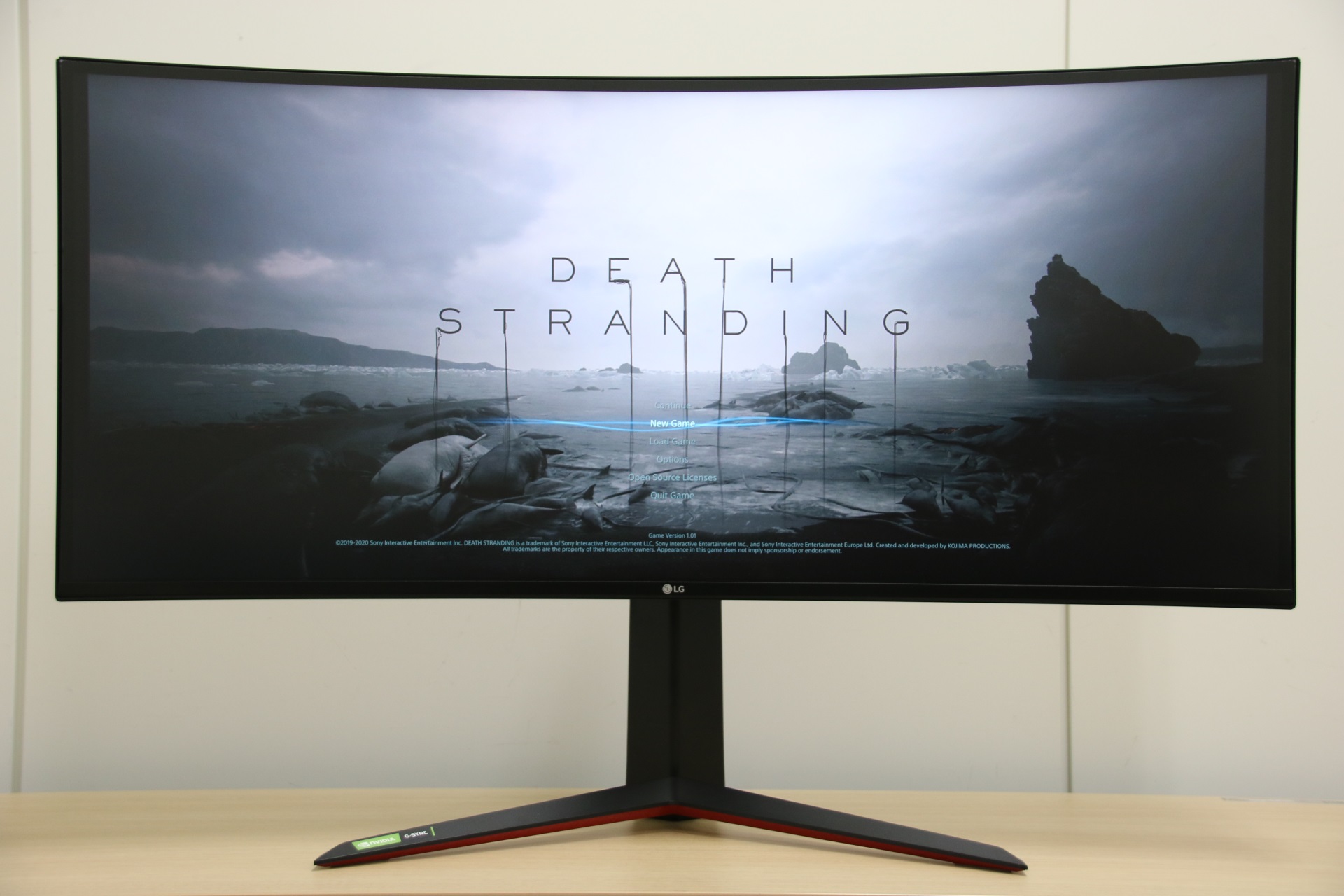 21：9のウルトラワイド画面を持つ「34GN850-B」