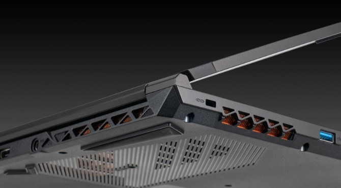 発光色が設定できるRGB LED内蔵キーボード