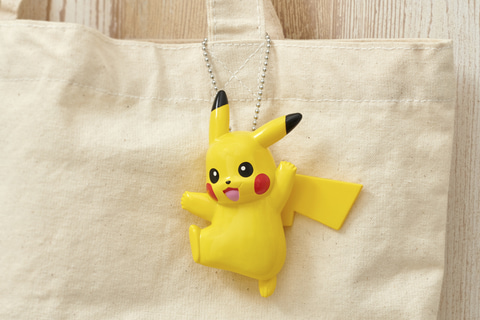 ポケモン」より、光る半立体マスコット「ポケットモンスター