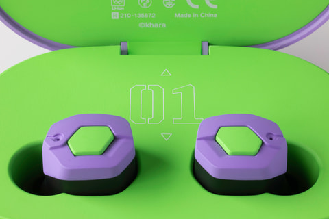 エヴァ」デザインのイヤフォン「EVA2020 × final完全ワイヤレス