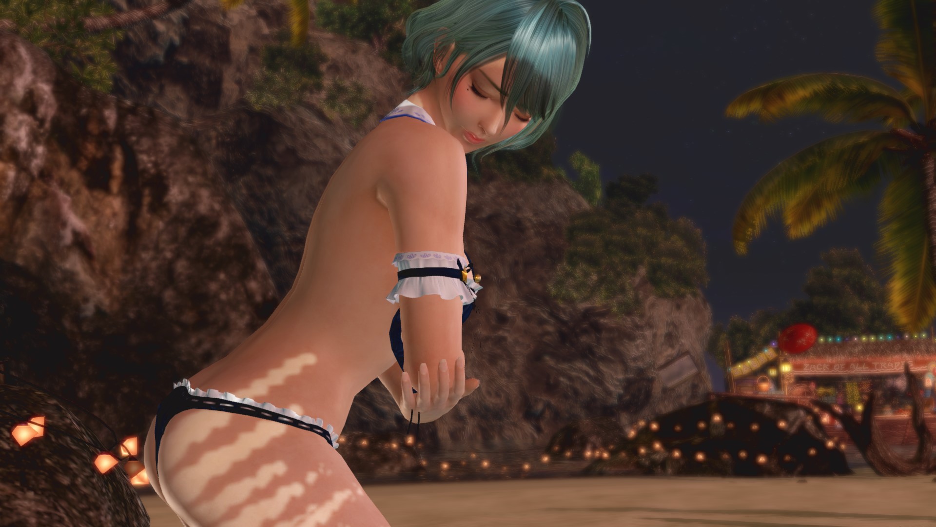 あんな所やこんな所も引っぱり放題。普段はエロお姉さんのたまきも、これには恥ずかしい様子