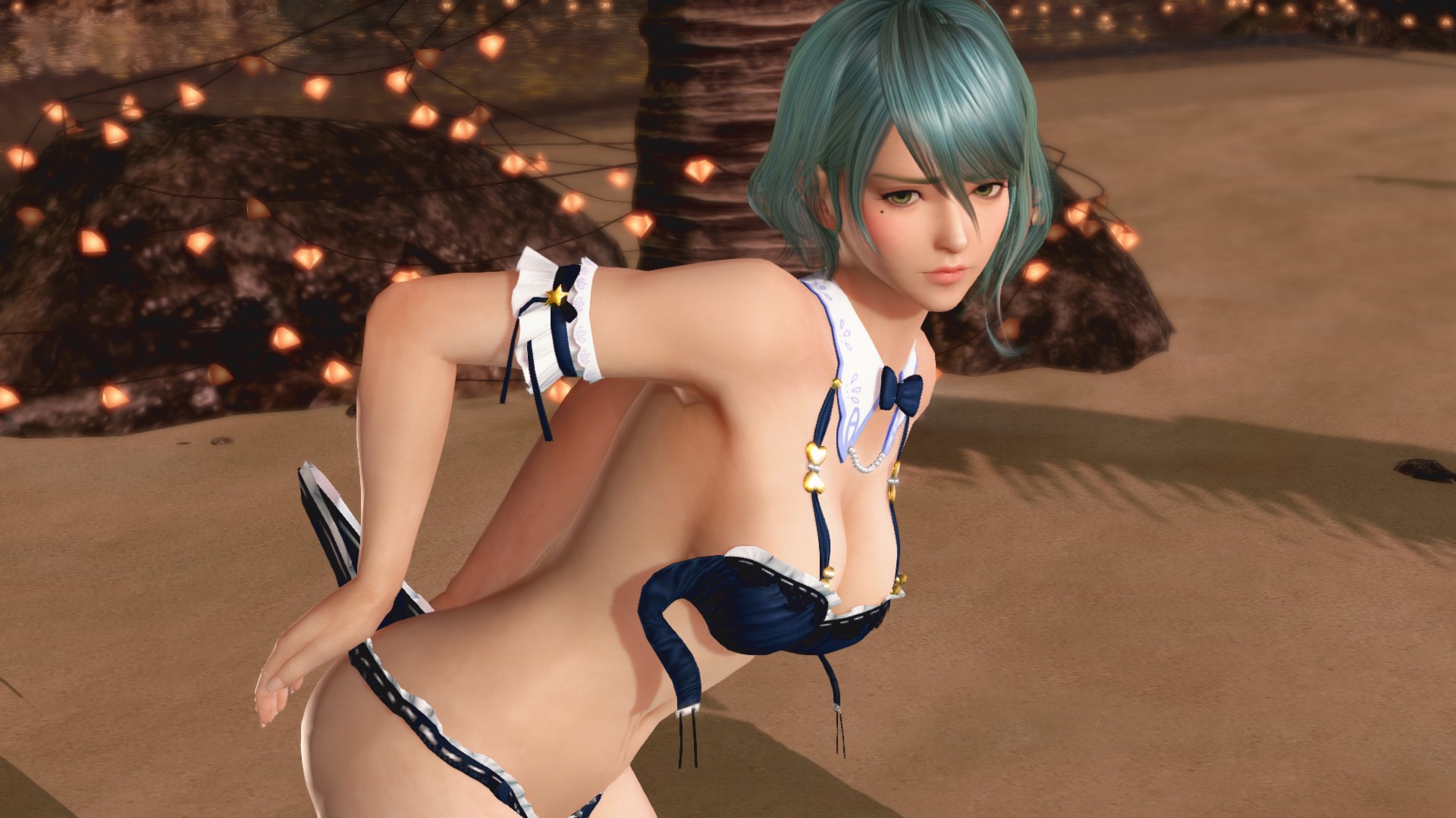 あんな所やこんな所も引っぱり放題。普段はエロお姉さんのたまきも、これには恥ずかしい様子