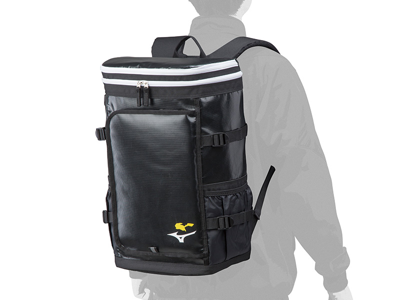 <strong class="em ">「MIZUNO　バックパック　ピカチュウ」</strong>/価格：14,300円（税込）