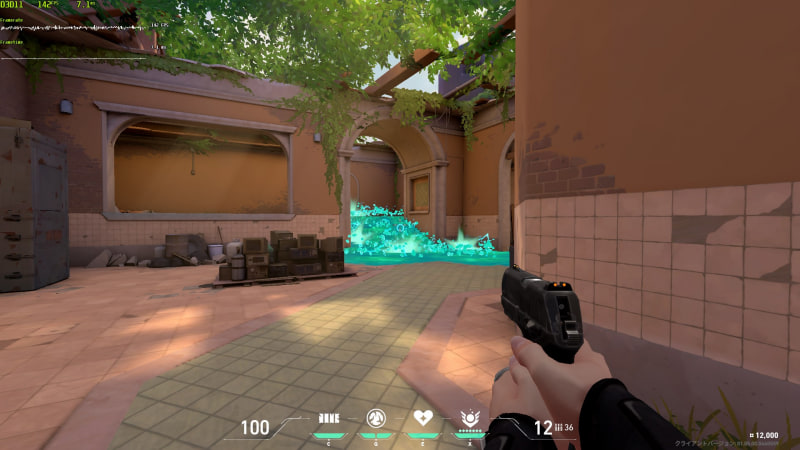 オブジェクトを増やすと140fps前後まで低下するが、この状態でも液晶のリフレッシュレートを上回っている