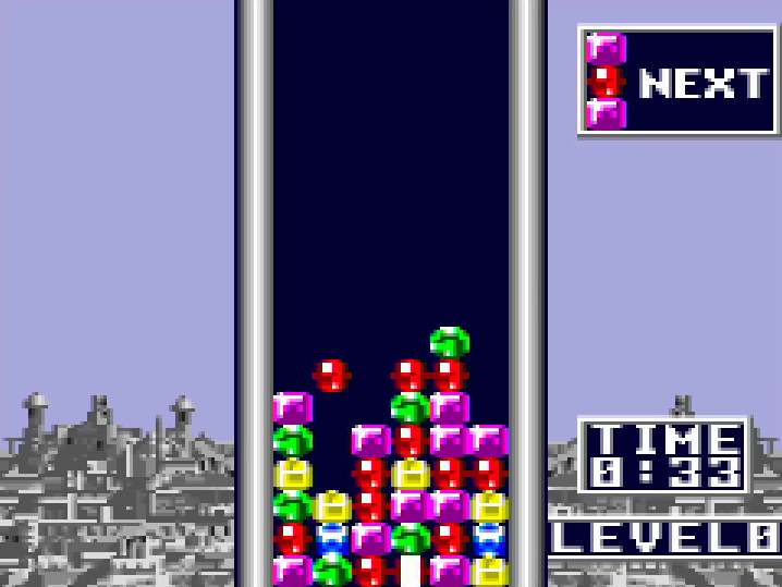 フラッシュのクリア条件である、下に埋もれている宝石を消すのはなかなかに難しい