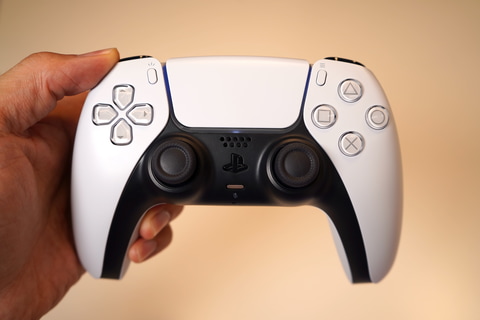 PS5先行体験】写真で見るPS5本体とDualSense ワイヤレス PS5先行体験】写真で見るPS5本体とDualSense ワイヤレス