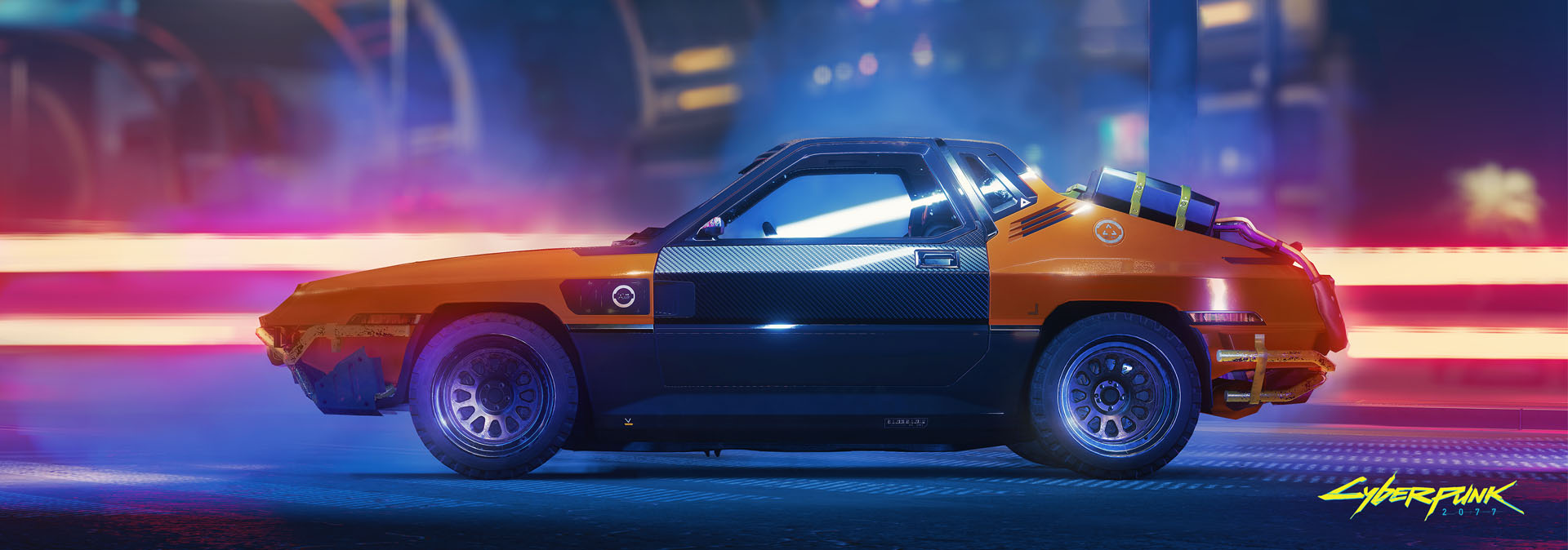 北米メーカーが製造するクーペの中では、ミドルレンジモデル。2シーター、リアエンジン、230馬力。このクルマは、アーチャー社に革命を起こした。同社が開発した初めてのスポーツカーにも関わらず、絶大な支持を得たのだ。現実世界におけるアメリカ車にインスパイアされたデザイン