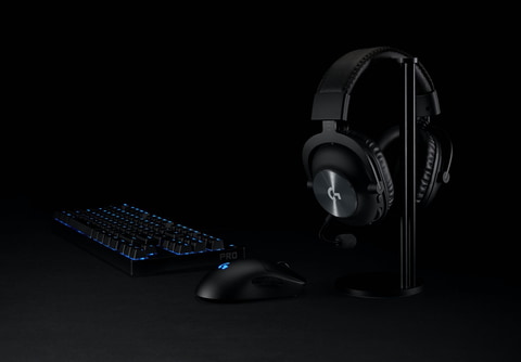 これ浮いてる!? 信じられないほど軽いゲーミングマウス「PRO X
