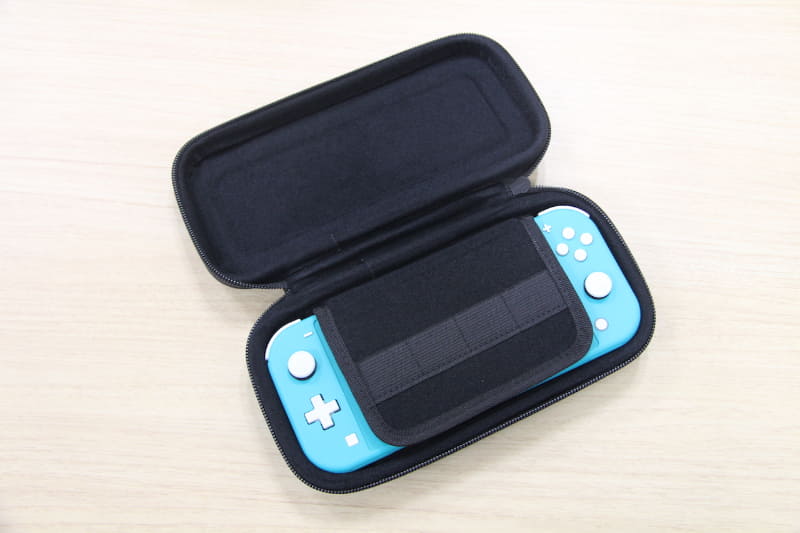 こちらはSwitch Lite用ケース