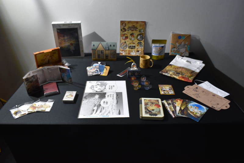 たくさんのグッズが販売されている