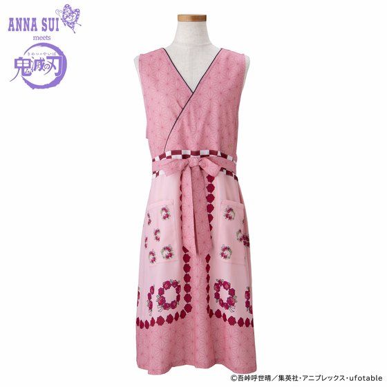 鬼滅の刃×ANNA SUI　カシュクールエプロン/竈門禰豆子（ピンク） 価格：11,000円（税込）